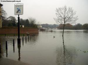 Richmond Lock, flooded