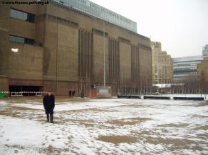 Tate Modern in snow