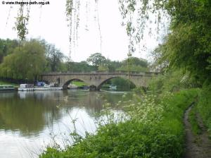 Shillingford Bridge